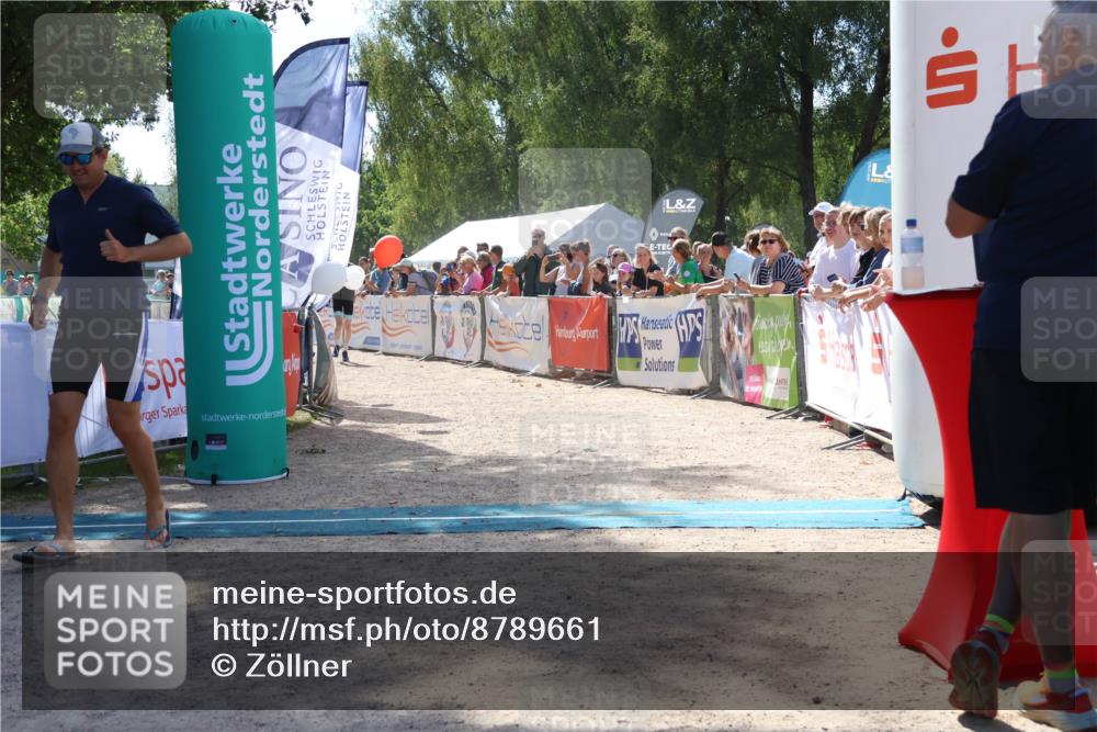 07.09.2025 - 19. Norderstedt Triathlon Zöllner http://msf.ph/oto/8789661 07.09.2025 13:52:55 Ziel 360 meine-sportfotos.de