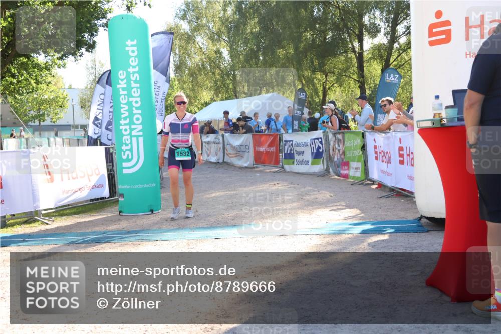 07.09.2025 - 19. Norderstedt Triathlon Zöllner http://msf.ph/oto/8789666 07.09.2025 16:20:01 Ziel 1532 meine-sportfotos.de