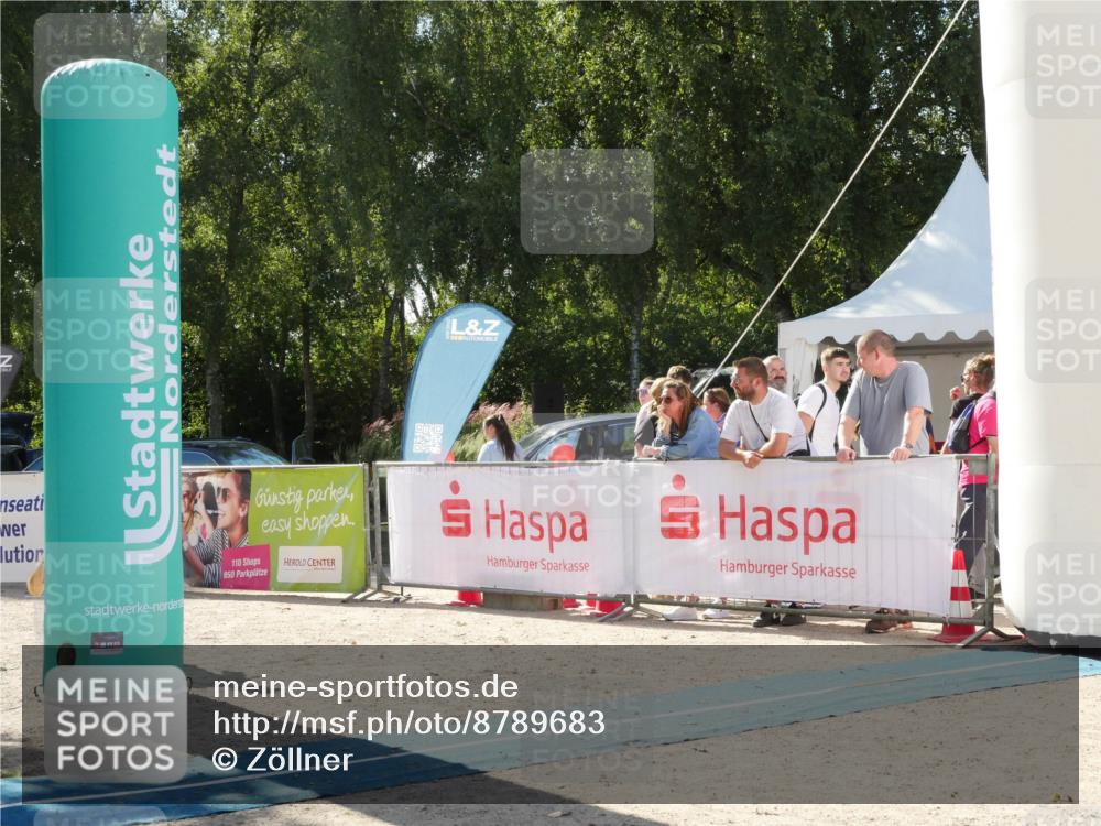 07.09.2025 - 19. Norderstedt Triathlon Zöllner http://msf.ph/oto/8789683 07.09.2025 15:19:04 Ziel 1011 meine-sportfotos.de