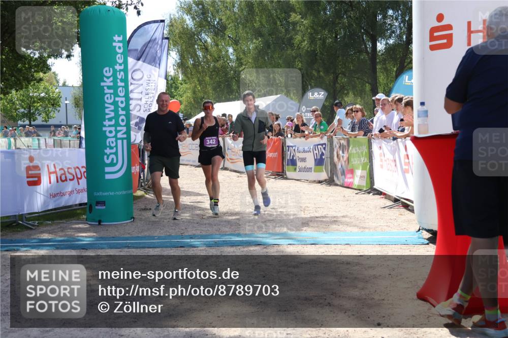 07.09.2025 - 19. Norderstedt Triathlon Zöllner http://msf.ph/oto/8789703 07.09.2025 13:53:01 Ziel 342 meine-sportfotos.de