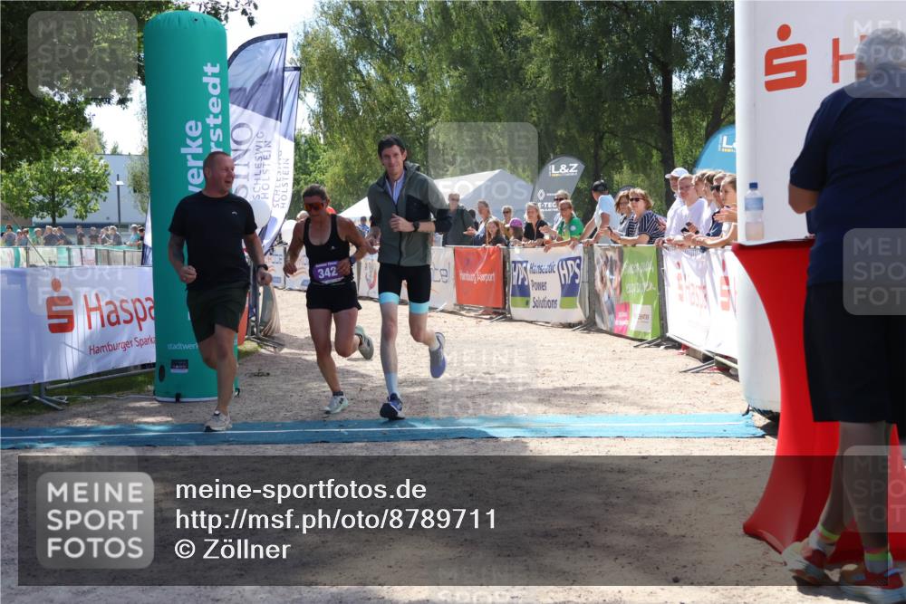 07.09.2025 - 19. Norderstedt Triathlon Zöllner http://msf.ph/oto/8789711 07.09.2025 13:53:02 Ziel 342 meine-sportfotos.de
