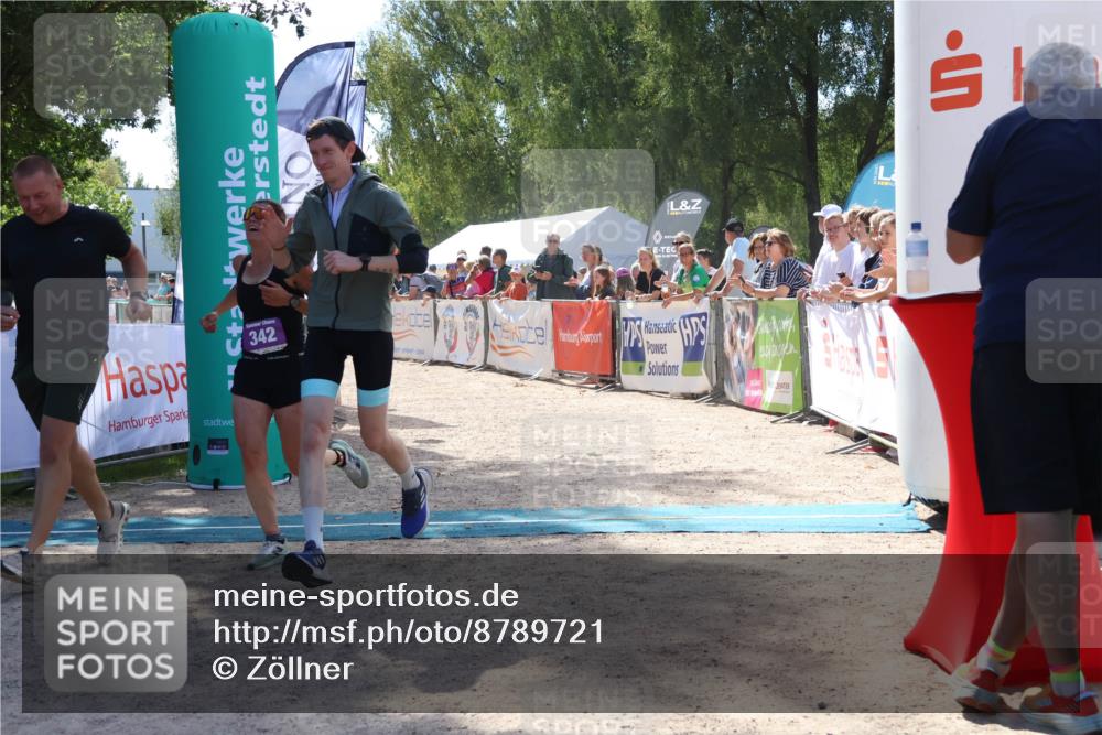07.09.2025 - 19. Norderstedt Triathlon Zöllner http://msf.ph/oto/8789721 07.09.2025 13:53:02 Ziel 342 meine-sportfotos.de