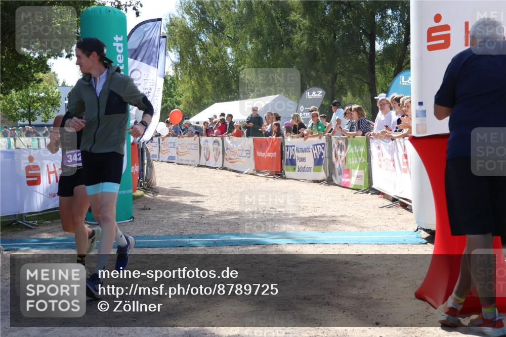 07.09.2025 - 19. Norderstedt Triathlon Zöllner http://msf.ph/oto/8789725 07.09.2025 13:53:03 Ziel 342 meine-sportfotos.de