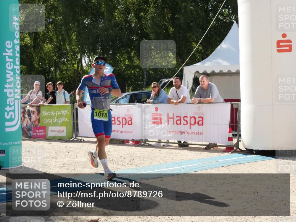 07.09.2025 - 19. Norderstedt Triathlon Zöllner http://msf.ph/oto/8789726 07.09.2025 15:19:52 Ziel 1018 meine-sportfotos.de