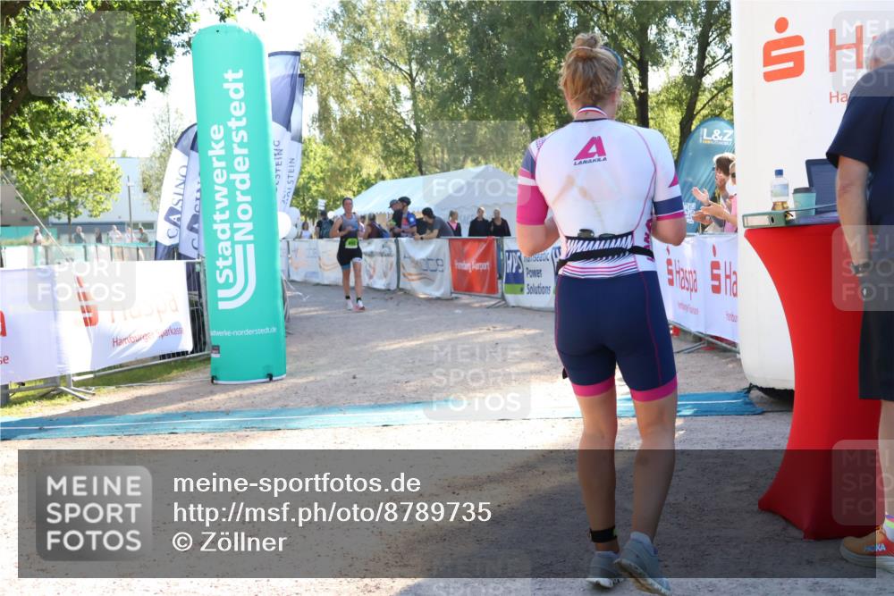 07.09.2025 - 19. Norderstedt Triathlon Zöllner http://msf.ph/oto/8789735 07.09.2025 16:20:15 Ziel 450, 1414 meine-sportfotos.de