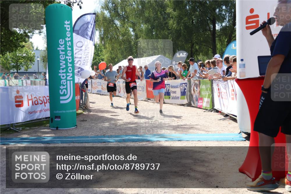 07.09.2025 - 19. Norderstedt Triathlon Zöllner http://msf.ph/oto/8789737 07.09.2025 13:53:47 Ziel 230, 790, 805 meine-sportfotos.de