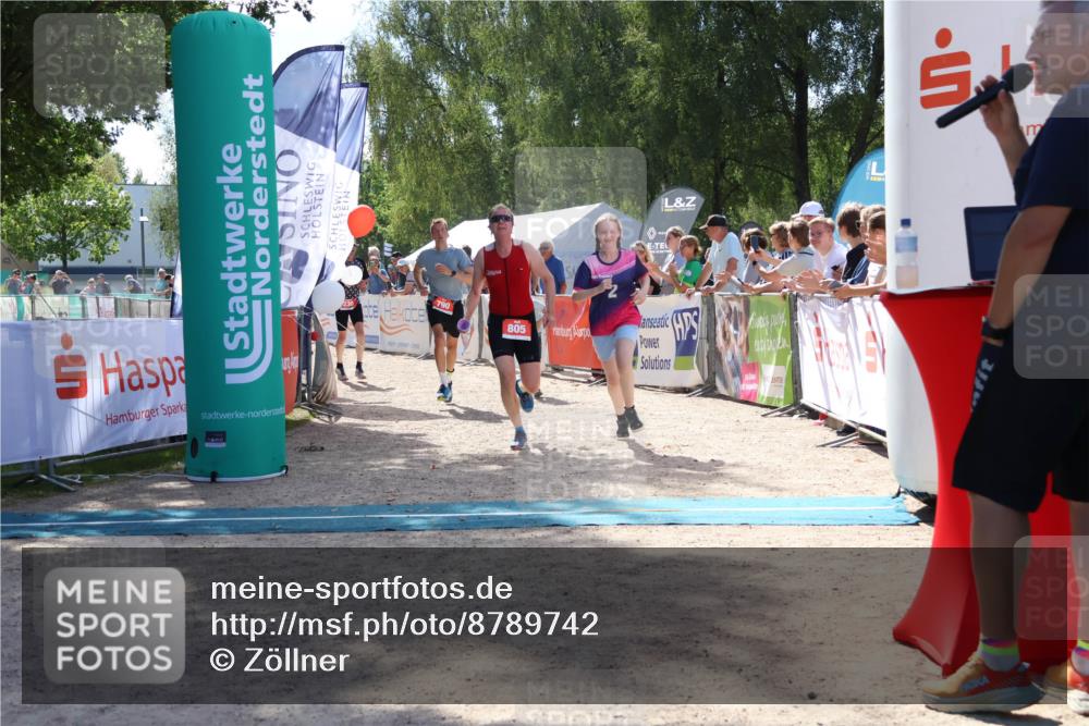 07.09.2025 - 19. Norderstedt Triathlon Zöllner http://msf.ph/oto/8789742 07.09.2025 13:53:47 Ziel 230, 790, 805 meine-sportfotos.de