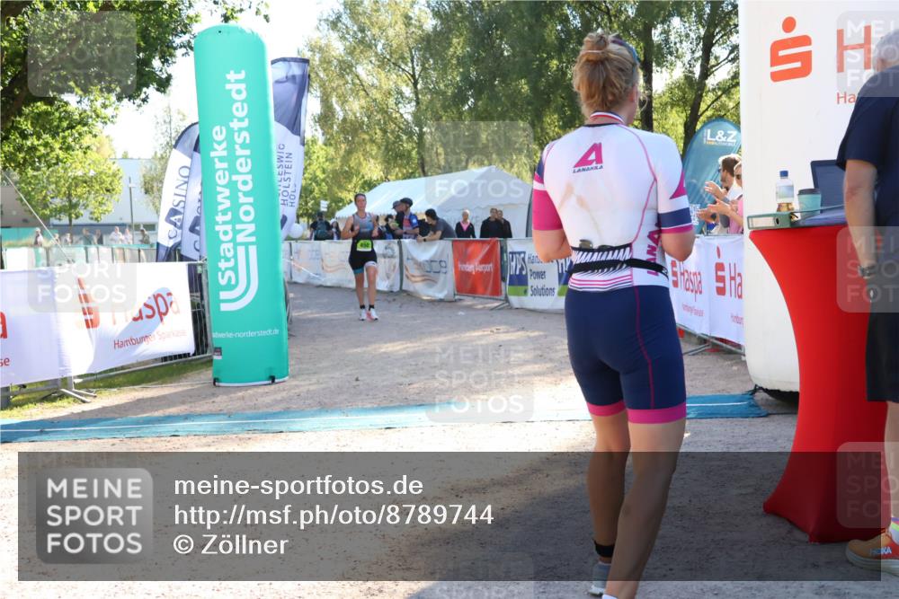 07.09.2025 - 19. Norderstedt Triathlon Zöllner http://msf.ph/oto/8789744 07.09.2025 16:20:16 Ziel 450, 1414 meine-sportfotos.de
