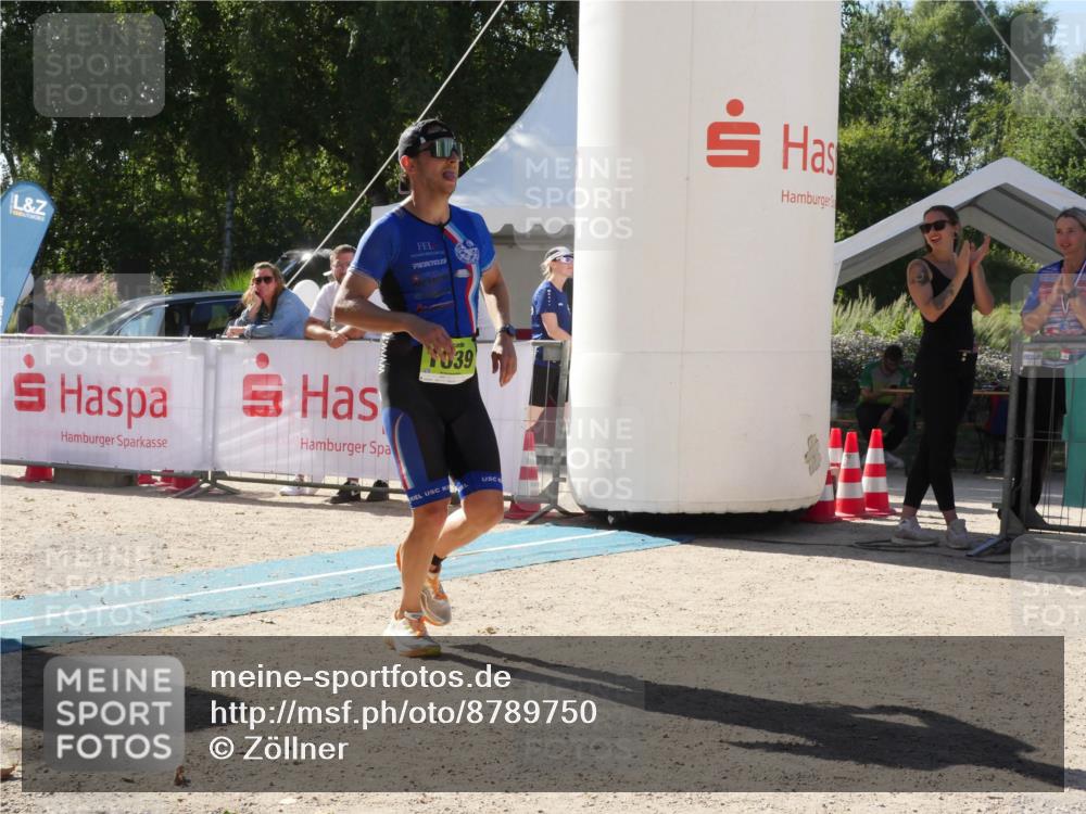 07.09.2025 - 19. Norderstedt Triathlon Zöllner http://msf.ph/oto/8789750 07.09.2025 15:20:19 Ziel 1039 meine-sportfotos.de