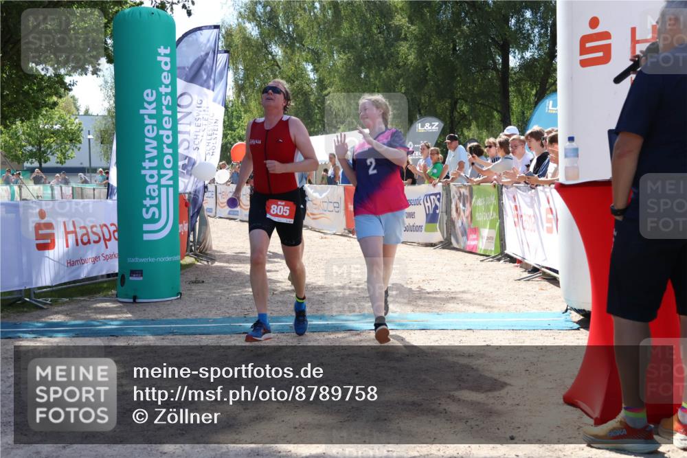 07.09.2025 - 19. Norderstedt Triathlon Zöllner http://msf.ph/oto/8789758 07.09.2025 13:53:49 Ziel 230, 790, 805 meine-sportfotos.de