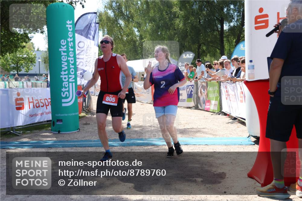 07.09.2025 - 19. Norderstedt Triathlon Zöllner http://msf.ph/oto/8789760 07.09.2025 13:53:49 Ziel 230, 790, 805 meine-sportfotos.de