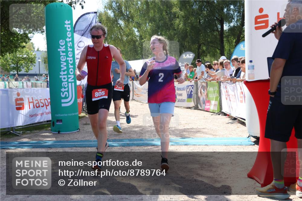 07.09.2025 - 19. Norderstedt Triathlon Zöllner http://msf.ph/oto/8789764 07.09.2025 13:53:49 Ziel 230, 790, 805 meine-sportfotos.de