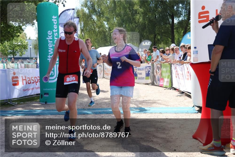 07.09.2025 - 19. Norderstedt Triathlon Zöllner http://msf.ph/oto/8789767 07.09.2025 13:53:49 Ziel 230, 790, 805 meine-sportfotos.de