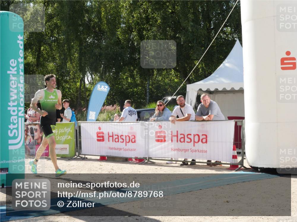 07.09.2025 - 19. Norderstedt Triathlon Zöllner http://msf.ph/oto/8789768 07.09.2025 15:20:43 Ziel 1003 meine-sportfotos.de