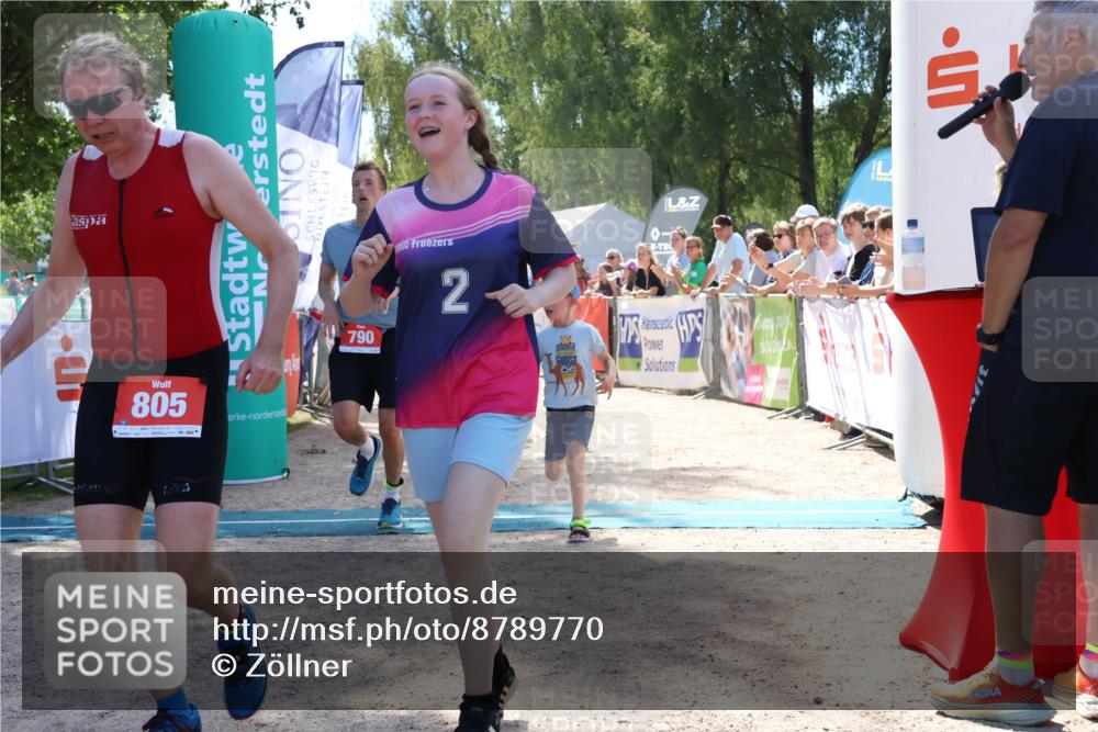 07.09.2025 - 19. Norderstedt Triathlon Zöllner http://msf.ph/oto/8789770 07.09.2025 13:53:50 Ziel 230, 790, 805 meine-sportfotos.de