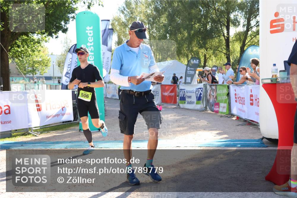 07.09.2025 - 19. Norderstedt Triathlon Zöllner http://msf.ph/oto/8789779 07.09.2025 16:20:49 Ziel 506, 1491 meine-sportfotos.de