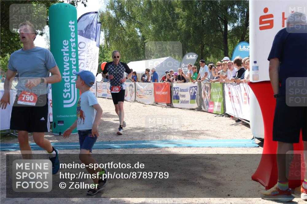 07.09.2025 - 19. Norderstedt Triathlon Zöllner http://msf.ph/oto/8789789 07.09.2025 13:53:51 Ziel 230, 790, 805 meine-sportfotos.de