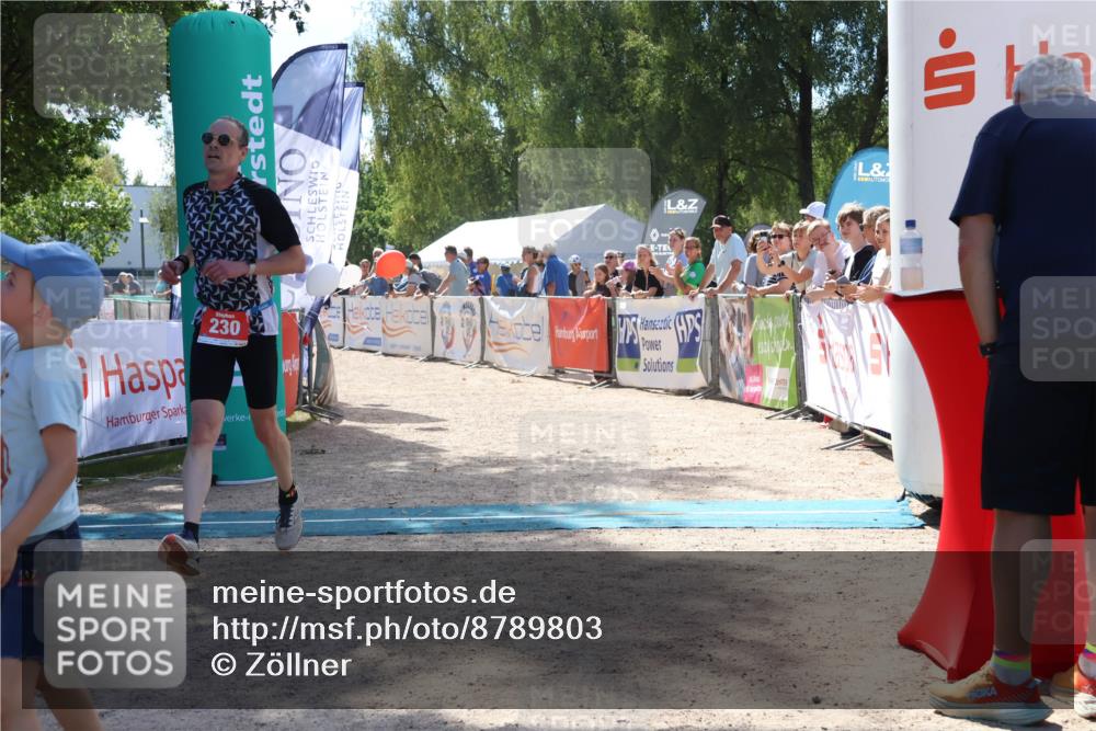 07.09.2025 - 19. Norderstedt Triathlon Zöllner http://msf.ph/oto/8789803 07.09.2025 13:53:52 Ziel 230, 790, 805 meine-sportfotos.de