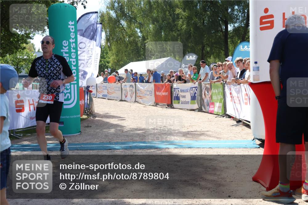 07.09.2025 - 19. Norderstedt Triathlon Zöllner http://msf.ph/oto/8789804 07.09.2025 13:53:52 Ziel 230, 790, 805 meine-sportfotos.de