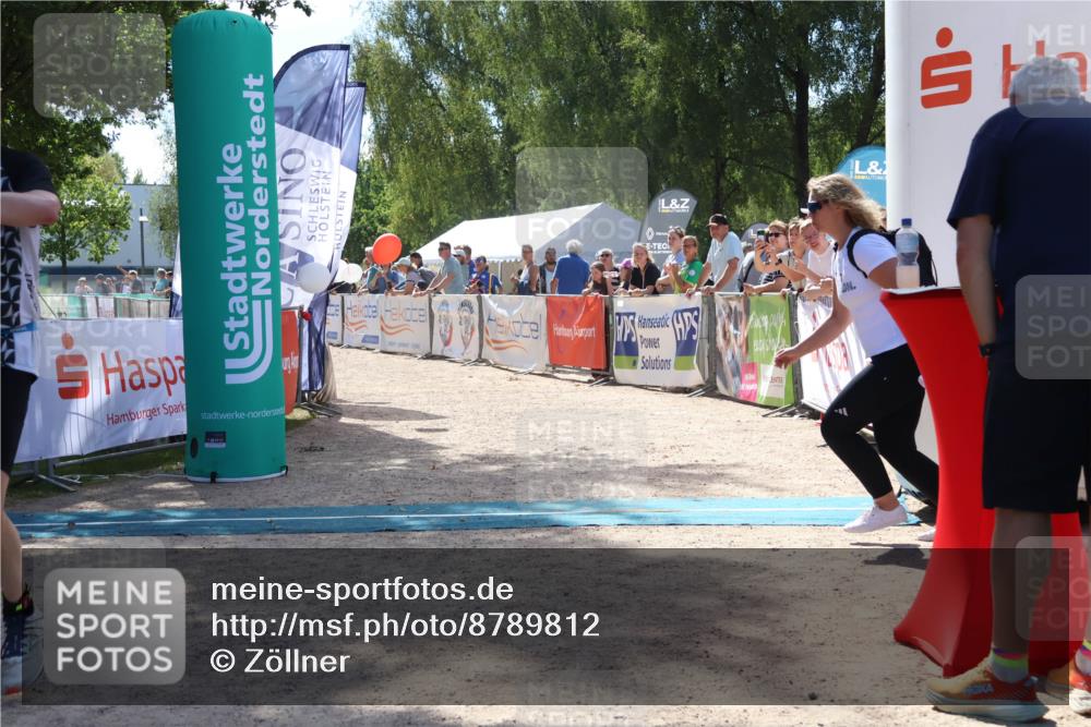 07.09.2025 - 19. Norderstedt Triathlon Zöllner http://msf.ph/oto/8789812 07.09.2025 13:53:53 Ziel 230, 790, 805 meine-sportfotos.de