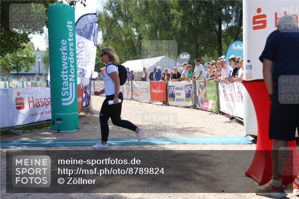 07.09.2025 - 19. Norderstedt Triathlon Zöllner http://msf.ph/oto/8789824 07.09.2025 13:53:54 Ziel 230, 790, 805 meine-sportfotos.de