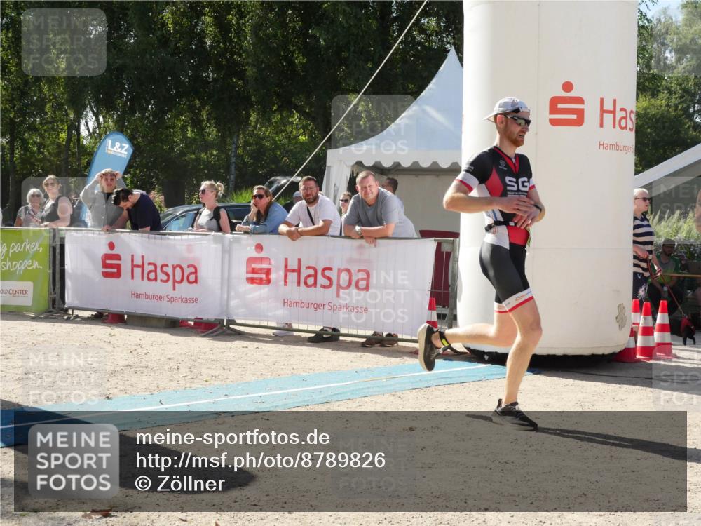 07.09.2025 - 19. Norderstedt Triathlon Zöllner http://msf.ph/oto/8789826 07.09.2025 15:21:55 Ziel 979, 1014 meine-sportfotos.de