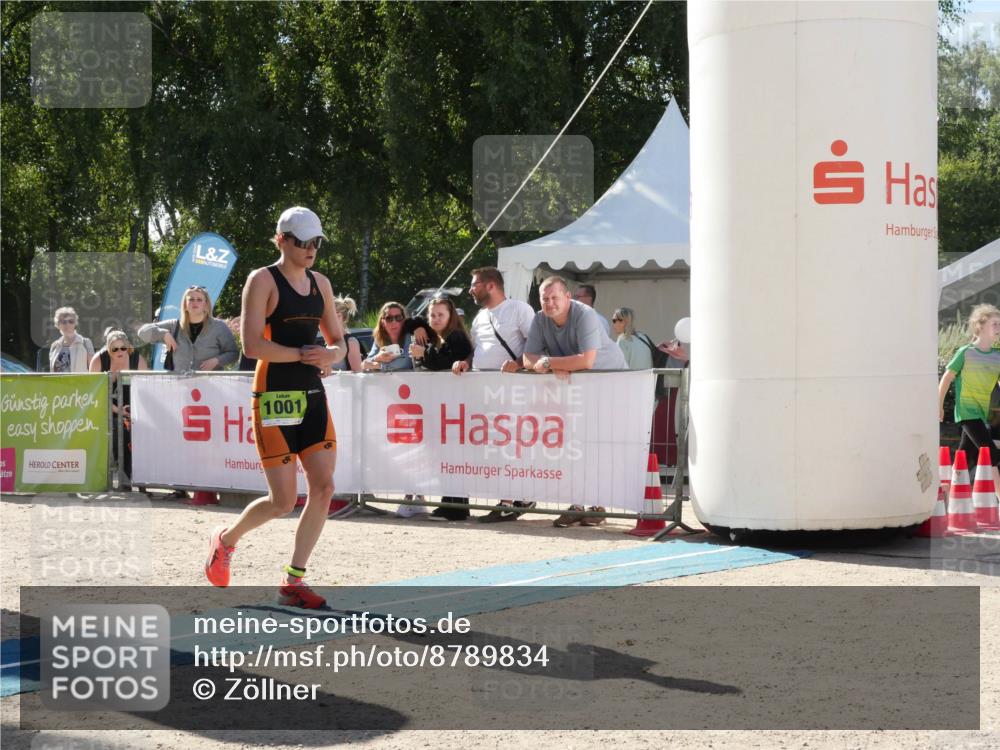 07.09.2025 - 19. Norderstedt Triathlon Zöllner http://msf.ph/oto/8789834 07.09.2025 15:22:12 Ziel 1001 meine-sportfotos.de