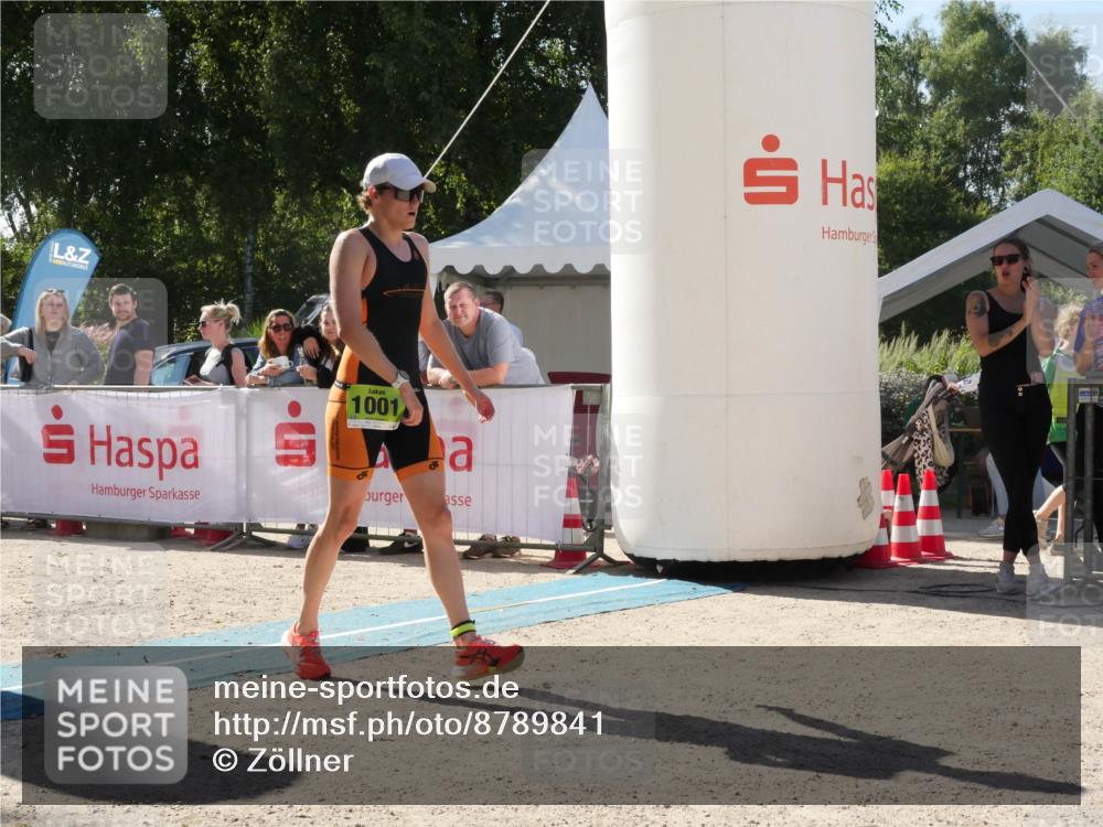 07.09.2025 - 19. Norderstedt Triathlon Zöllner http://msf.ph/oto/8789841 07.09.2025 15:22:12 Ziel 1001 meine-sportfotos.de