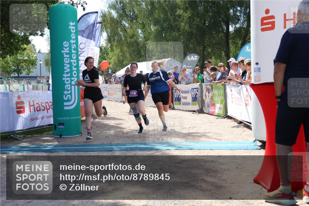 07.09.2025 - 19. Norderstedt Triathlon Zöllner http://msf.ph/oto/8789845 07.09.2025 13:54:34 Ziel 319, 1261 meine-sportfotos.de