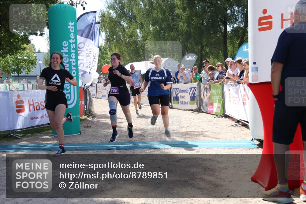 07.09.2025 - 19. Norderstedt Triathlon Zöllner http://msf.ph/oto/8789851 07.09.2025 13:54:34 Ziel 319, 1261 meine-sportfotos.de