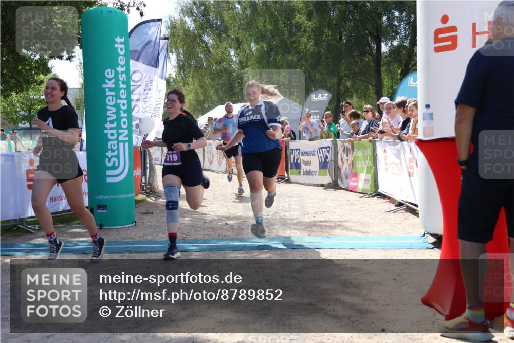 07.09.2025 - 19. Norderstedt Triathlon Zöllner http://msf.ph/oto/8789852 07.09.2025 13:54:34 Ziel 319, 1261 meine-sportfotos.de