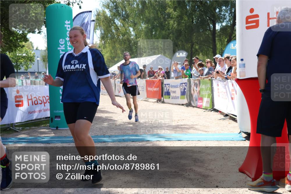 07.09.2025 - 19. Norderstedt Triathlon Zöllner http://msf.ph/oto/8789861 07.09.2025 13:54:35 Ziel 319, 1261 meine-sportfotos.de