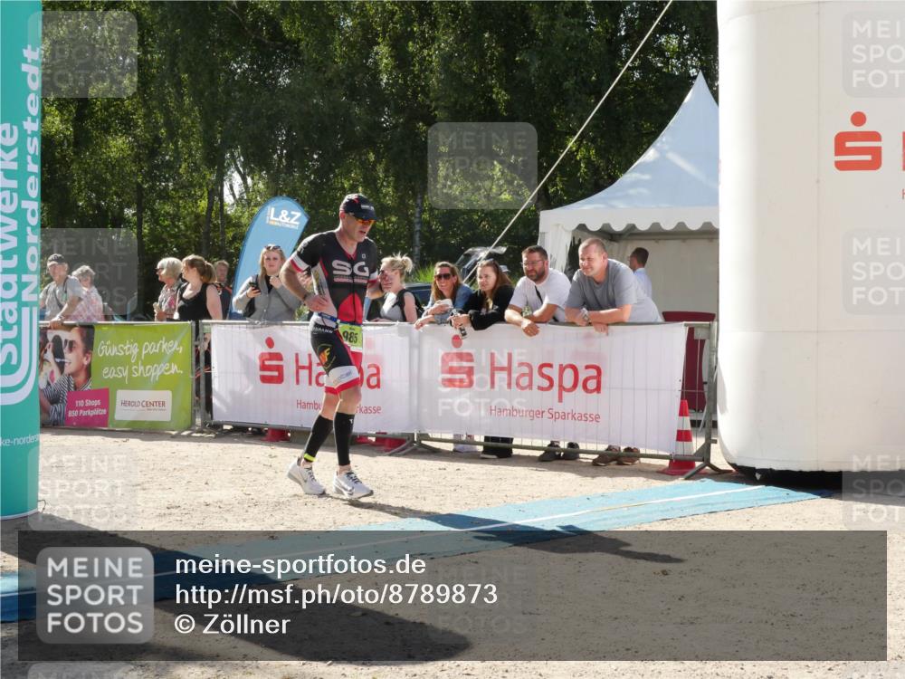 07.09.2025 - 19. Norderstedt Triathlon Zöllner http://msf.ph/oto/8789873 07.09.2025 15:22:37 Ziel 985 meine-sportfotos.de