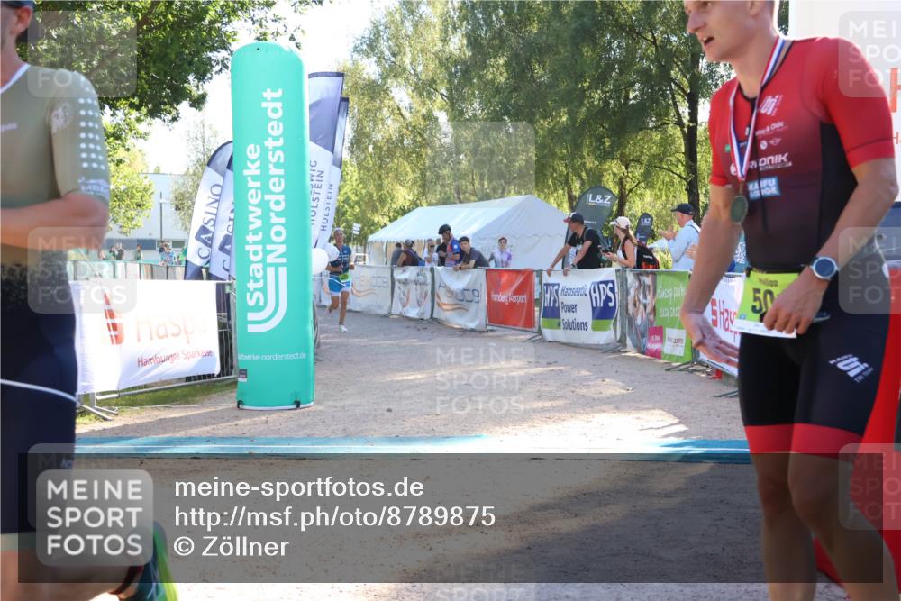07.09.2025 - 19. Norderstedt Triathlon Zöllner http://msf.ph/oto/8789875 07.09.2025 16:21:34 Ziel 442, 510 meine-sportfotos.de