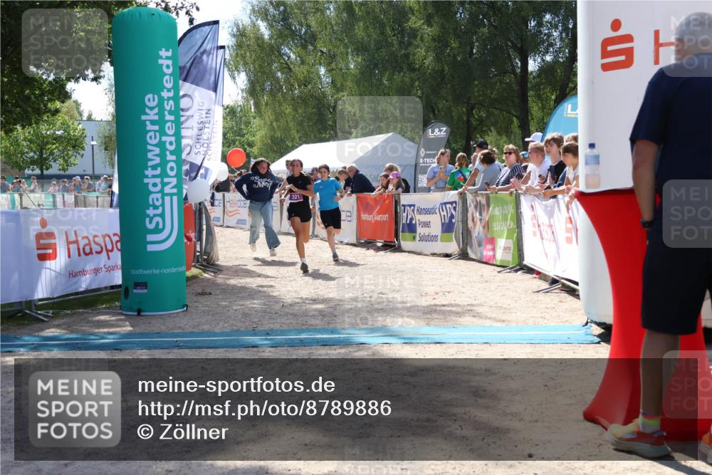 07.09.2025 - 19. Norderstedt Triathlon Zöllner http://msf.ph/oto/8789886 07.09.2025 13:55:06 Ziel 321 meine-sportfotos.de