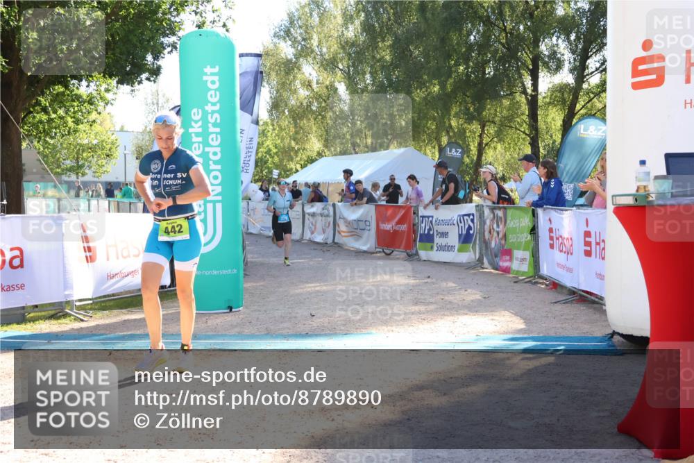 07.09.2025 - 19. Norderstedt Triathlon Zöllner http://msf.ph/oto/8789890 07.09.2025 16:21:39 Ziel 379, 442 meine-sportfotos.de
