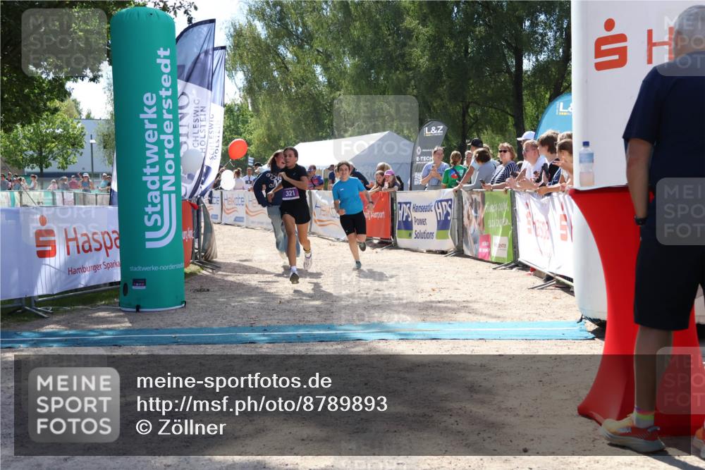 07.09.2025 - 19. Norderstedt Triathlon Zöllner http://msf.ph/oto/8789893 07.09.2025 13:55:06 Ziel 321 meine-sportfotos.de