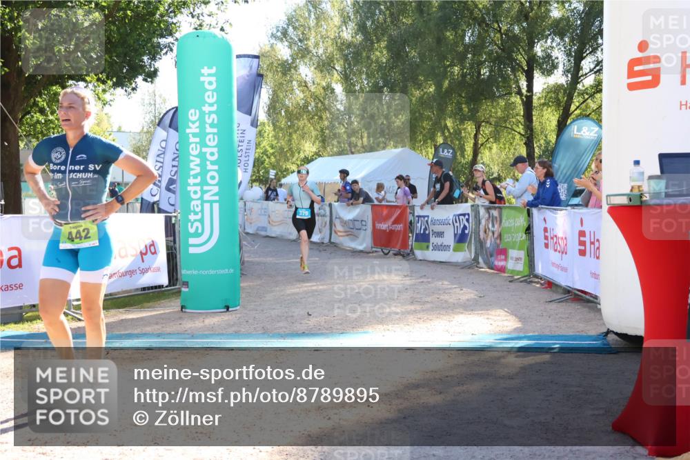 07.09.2025 - 19. Norderstedt Triathlon Zöllner http://msf.ph/oto/8789895 07.09.2025 16:21:40 Ziel 379, 442 meine-sportfotos.de
