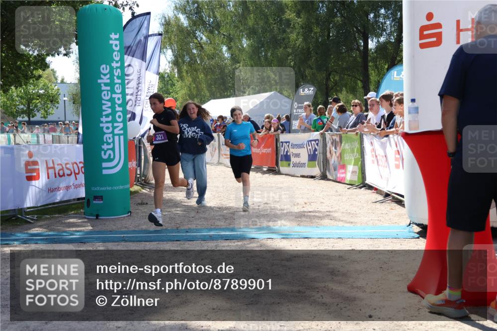 07.09.2025 - 19. Norderstedt Triathlon Zöllner http://msf.ph/oto/8789901 07.09.2025 13:55:07 Ziel 321, 842 meine-sportfotos.de