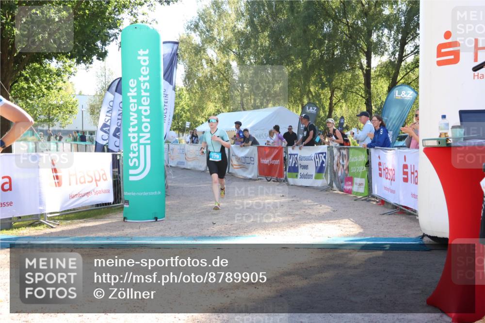 07.09.2025 - 19. Norderstedt Triathlon Zöllner http://msf.ph/oto/8789905 07.09.2025 16:21:40 Ziel 379, 442 meine-sportfotos.de