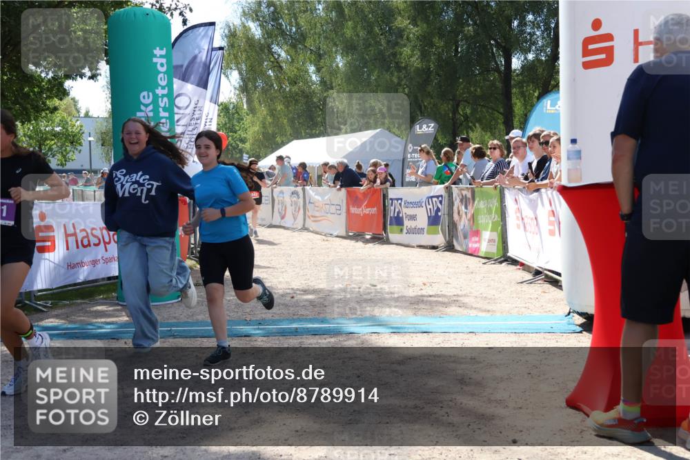 07.09.2025 - 19. Norderstedt Triathlon Zöllner http://msf.ph/oto/8789914 07.09.2025 13:55:08 Ziel 321, 842 meine-sportfotos.de
