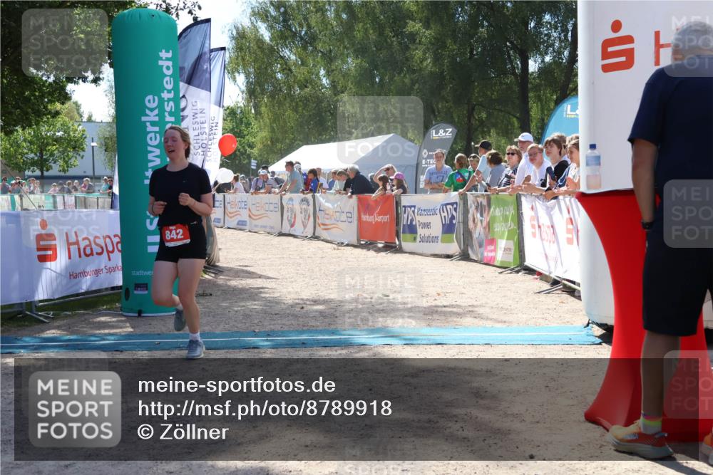 07.09.2025 - 19. Norderstedt Triathlon Zöllner http://msf.ph/oto/8789918 07.09.2025 13:55:12 Ziel 321, 842 meine-sportfotos.de