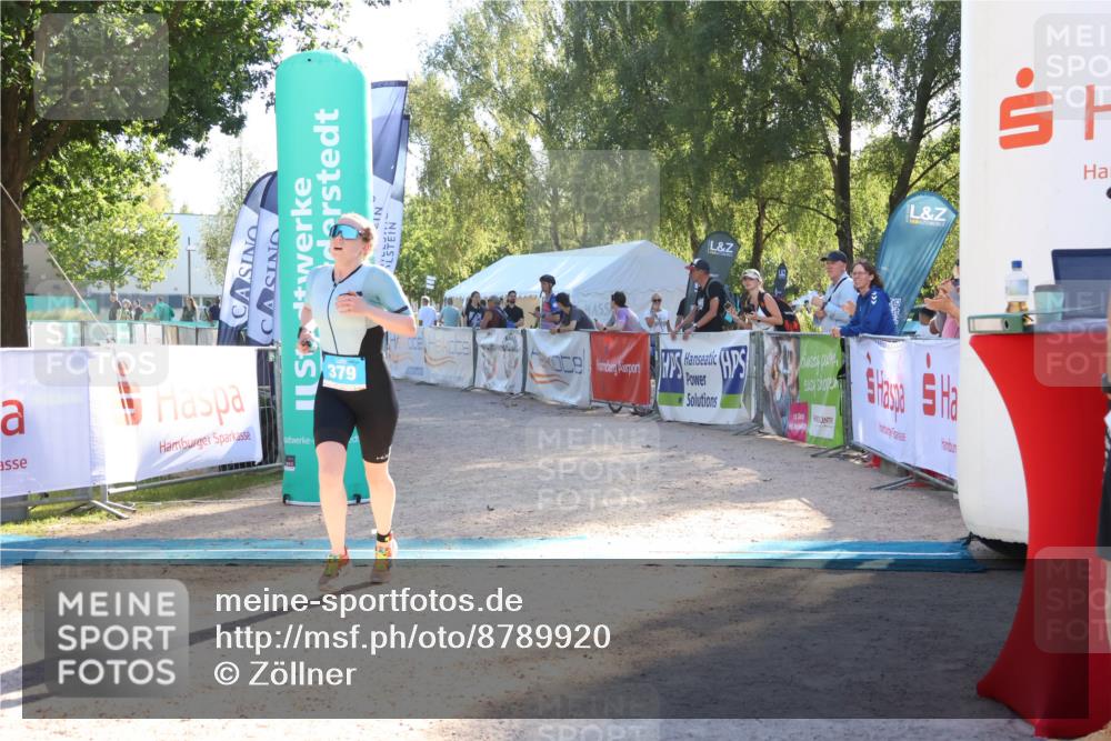 07.09.2025 - 19. Norderstedt Triathlon Zöllner http://msf.ph/oto/8789920 07.09.2025 16:21:42 Ziel 379, 442 meine-sportfotos.de