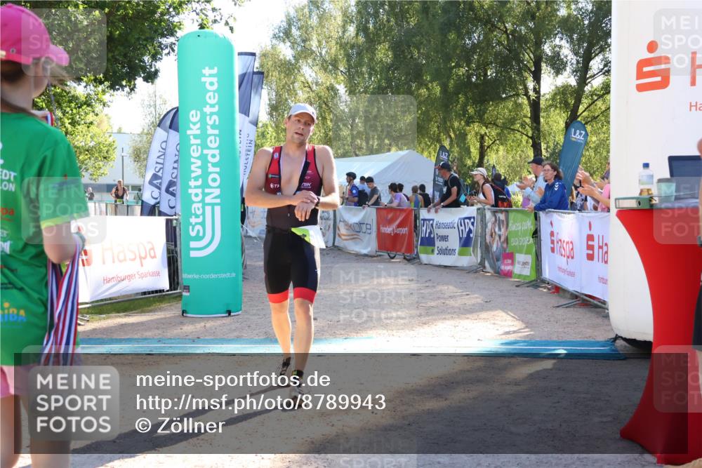 07.09.2025 - 19. Norderstedt Triathlon Zöllner http://msf.ph/oto/8789943 07.09.2025 16:21:59 Ziel 504, 541 meine-sportfotos.de