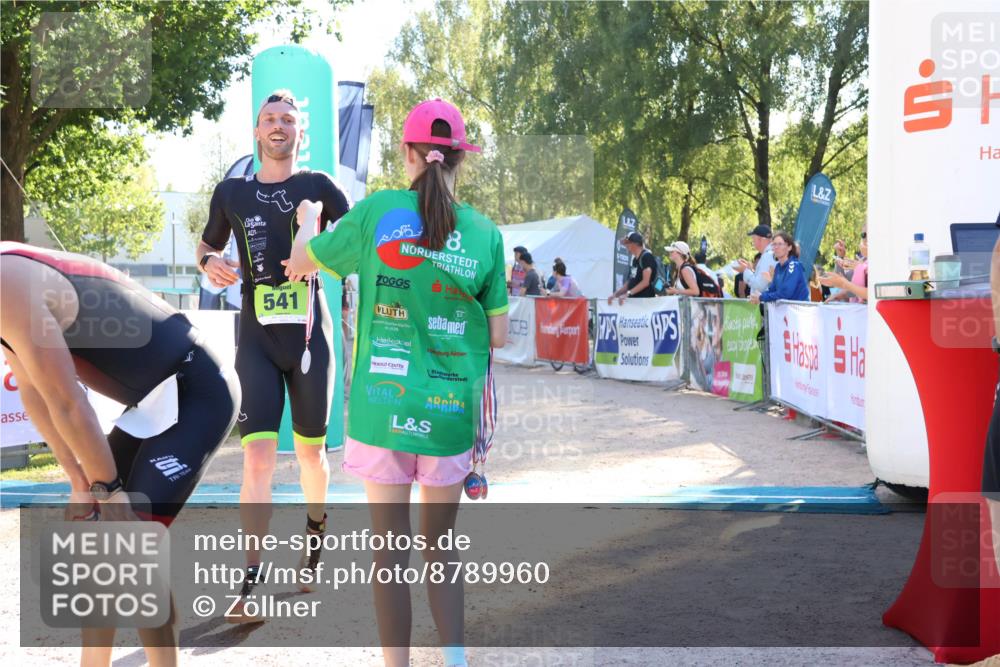 07.09.2025 - 19. Norderstedt Triathlon Zöllner http://msf.ph/oto/8789960 07.09.2025 16:22:03 Ziel 504, 522, 541 meine-sportfotos.de