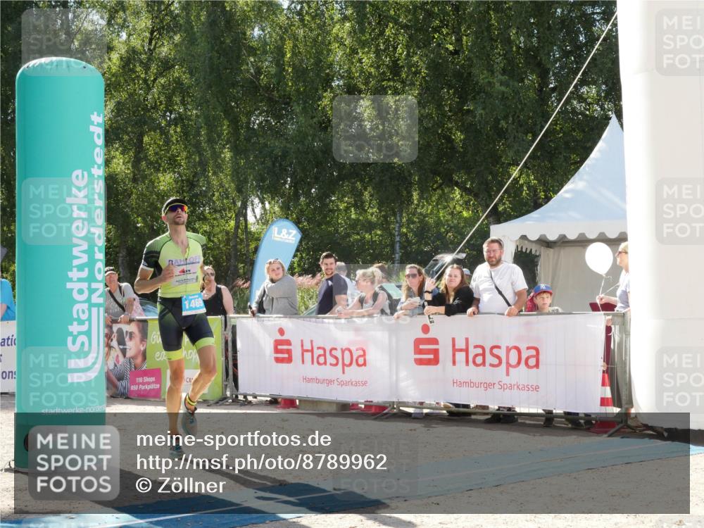 07.09.2025 - 19. Norderstedt Triathlon Zöllner http://msf.ph/oto/8789962 07.09.2025 15:24:34 Ziel 978, 1469 meine-sportfotos.de