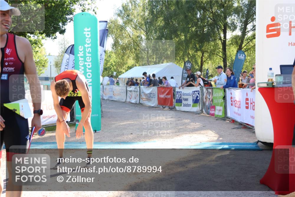 07.09.2025 - 19. Norderstedt Triathlon Zöllner http://msf.ph/oto/8789994 07.09.2025 16:22:08 Ziel 522, 541 meine-sportfotos.de