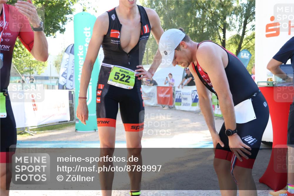 07.09.2025 - 19. Norderstedt Triathlon Zöllner http://msf.ph/oto/8789997 07.09.2025 16:22:24 Ziel 513, 517 meine-sportfotos.de