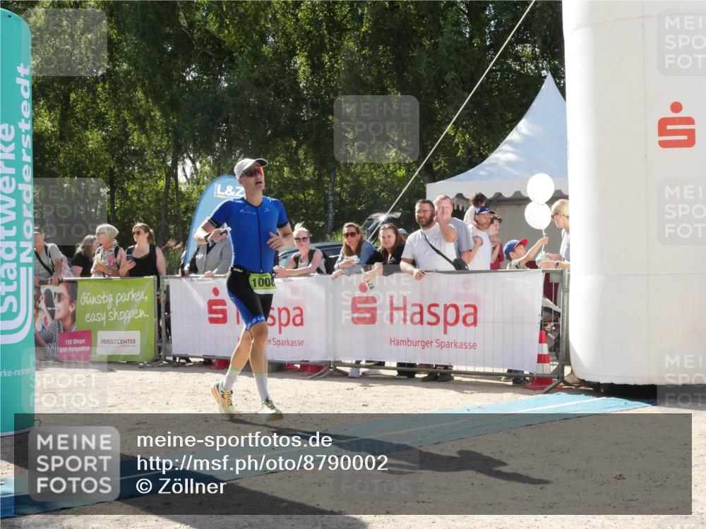 07.09.2025 - 19. Norderstedt Triathlon Zöllner http://msf.ph/oto/8790002 07.09.2025 15:25:11 Ziel 1008, 1401 meine-sportfotos.de