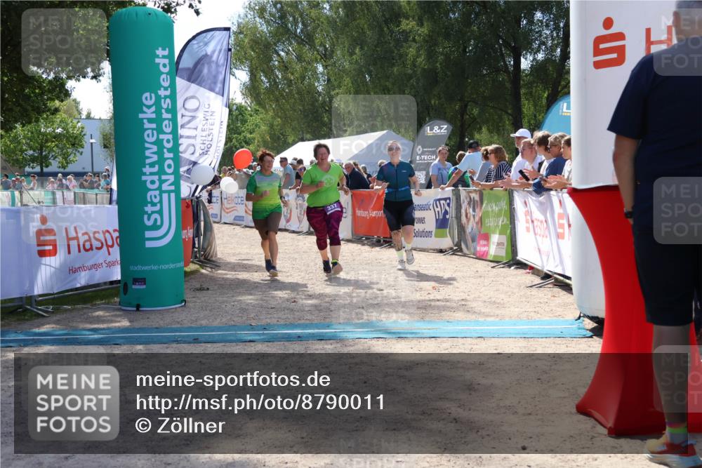 07.09.2025 - 19. Norderstedt Triathlon Zöllner http://msf.ph/oto/8790011 07.09.2025 13:56:39 Ziel 337 meine-sportfotos.de